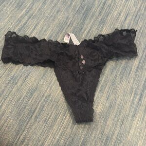 NWOT Victoria Secret thong never ever worn